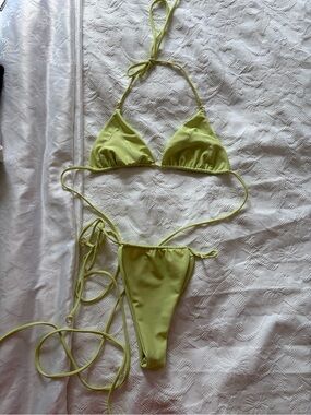 Heart of Sun Lime Triangle String Bikini Set